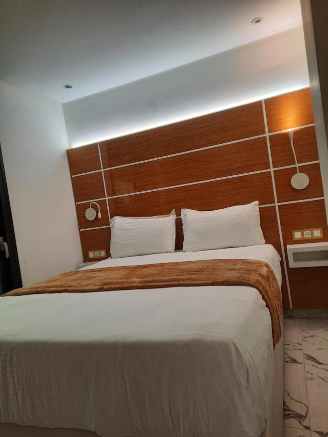 Puerto Marino Aparthotel Al Hoceïma Екстериор снимка